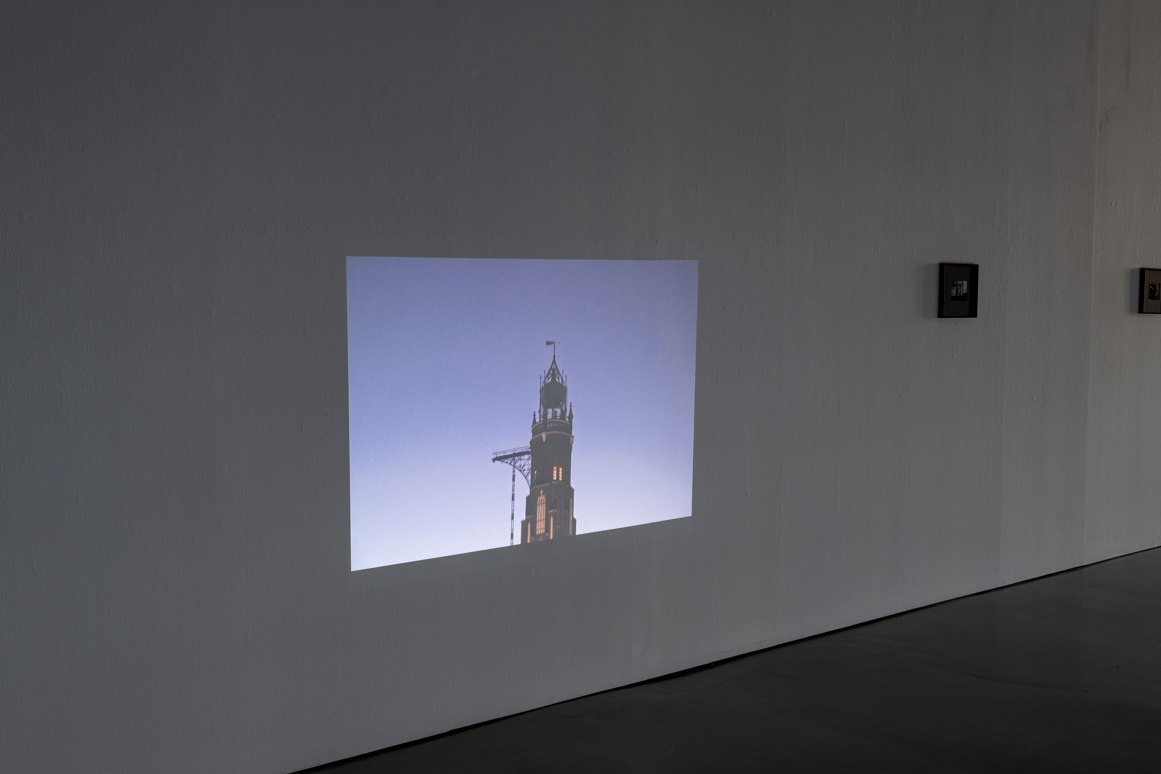 picture of a picture